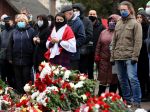 Tisíce ľudí vyšli do ulíc Minska a smútili nad smrťou Bandarenku