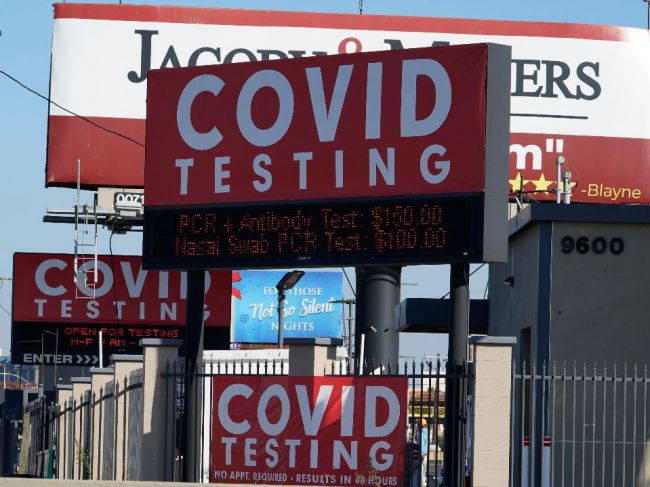 Viaceré štáty v USA evidujú rekordné počty hospitalizácií súvisiacich s COVID-19