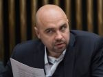 Poslanec Medvecký je podľa svojho advokáta po zadržaní policajtmi PN