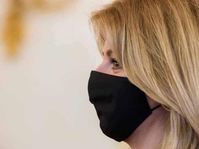 Prezidentka podpísala zákon, ktorý označuje komunistický režim za odsúdeniahodný