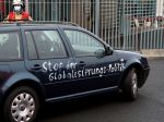 Polícia prezradila viac o mužovi, ktorý vrazil autom do oplotenia Merkelovej úradu