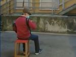 VIDEO: Talianka, ktorej hral 81-ročný manžel na akordeóne pod oknom nemocnice, zomrela