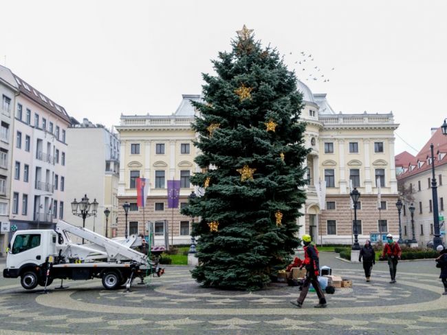 V hlavnom meste naplno zavládne vianočná atmosféra, otvoria Bratislavské Vianoce