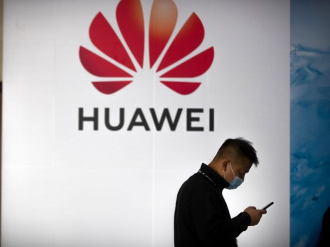 Británia zakáže inštalovať zariadenia od Huawei do siete 5G