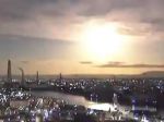 Video: V Japonsku spozorovali na oblohe nezvyčajne žiariaci úkaz