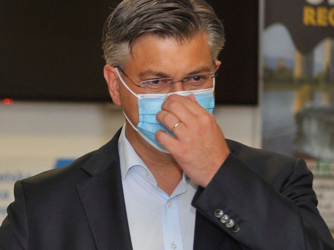 Chorvátsky premiér sa nakazil koronavírusom ako prvý šéf vlády v EÚ