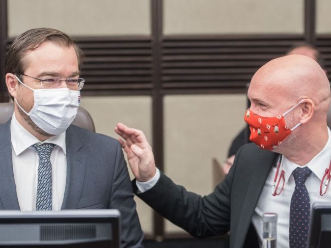 Gröhling: Verím, že v januári sa podarí dostať deti do škôl
