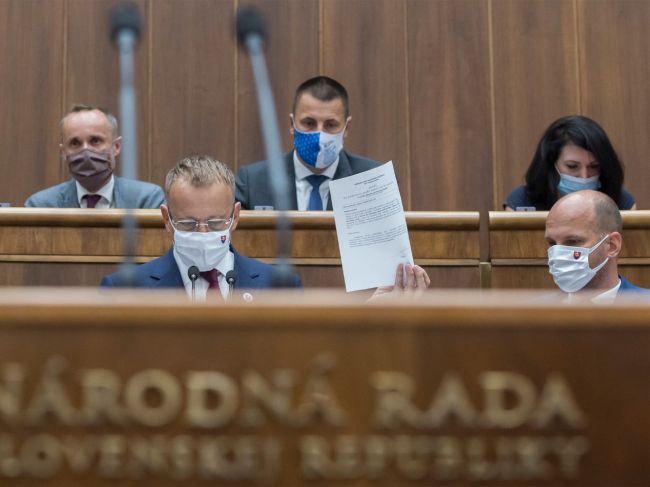 Valášek: Treba sa pýtať partnerov, prečo volili šéfa GP spolu s opozíciou