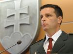 Námestník riaditeľa SIS Boris Beňa je dočasne mimo služby
