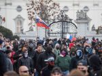 Muž, ktorý bol na bratislavskom proteste, zomrel na ochorenie COVID-19