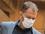 Premiér: Počas týždňa spustíme na dvoch ZŠ odber vzoriek kloktaním