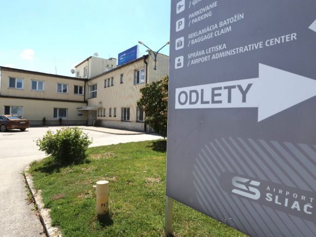 Naď: Opäť potvrdzujem, že civilné lety na Sliači zostanú aj po oprave letiska