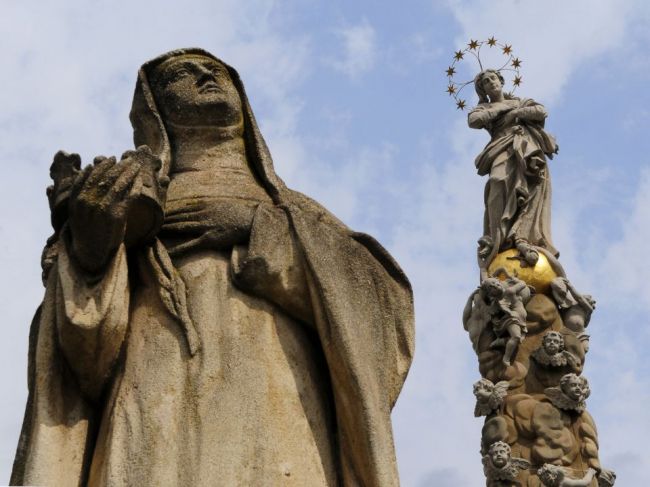 Katolíci slávia prikázaný sviatok Nepoškvrneného počatia Panny Márie