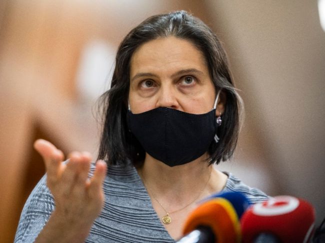 Kolíková: Ústava by sa mala novelizovať so všetkým, čo do nej prípadne patrí