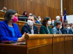 Poslanci schválili reformu súdnictva i zmeny v ústave