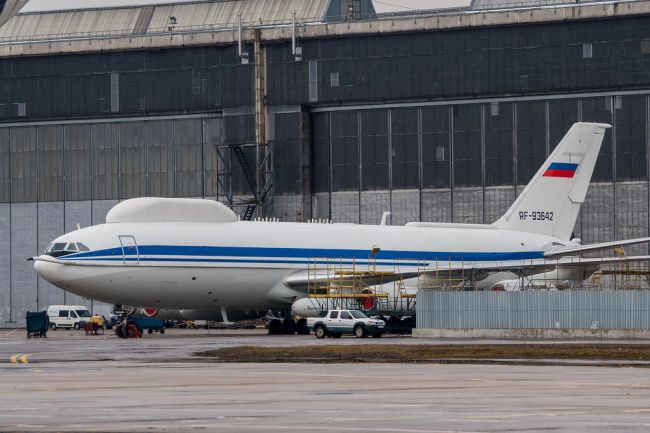 Z ruského lietadla "súdneho dňa" ukradli zariadenie za tisíce dolárov