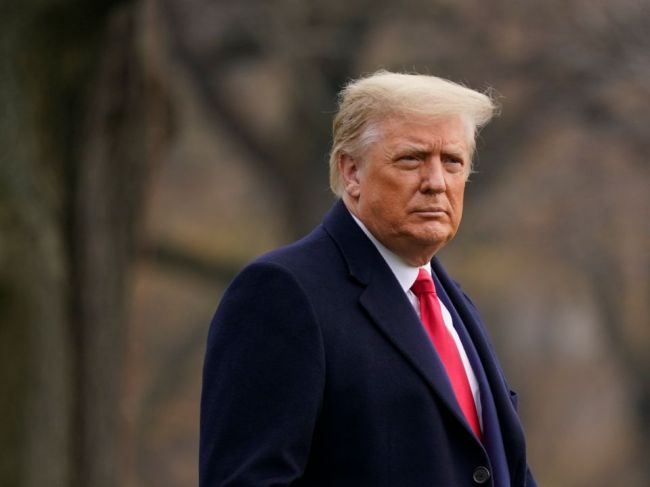 Trump poprel, že by ho mali zaočkovať už v pondelok