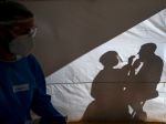 V nedeľu pribudlo 30 úmrtí súvisiacich s COVID-19, počet vykonaných testov je nízky