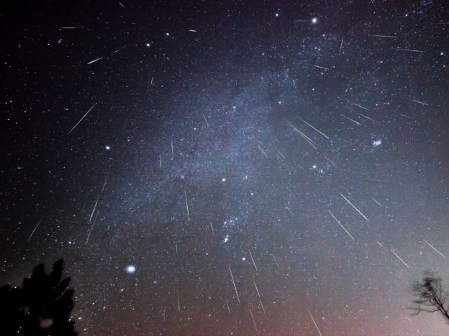 Nočná obloha bude koncom roka aktívna, maximá dosiahnu viaceré meteorické roje