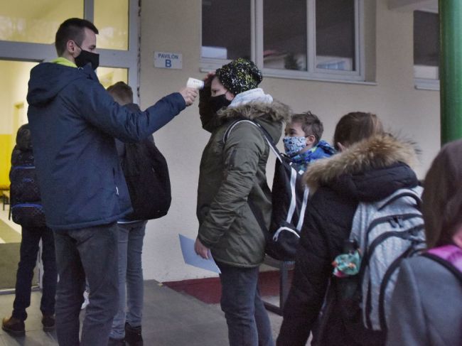 Ministerstvo školstva oznámilo, kedy začne školské vyučovanie v 2. polroku