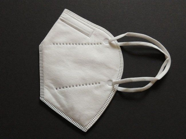 V Nemecku začnú s distribúciou respirátorov pre ohrozené skupiny ľudí