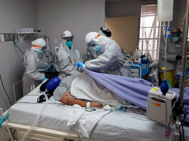 USA hlásia ďalší rekordný počet denných prípadov ochorenia COVID-19
