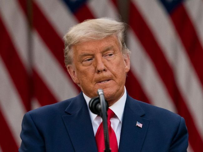 Holandská prokuratúra odhalila hackera, ktorý prelomil Trumpov účet na Twitteri