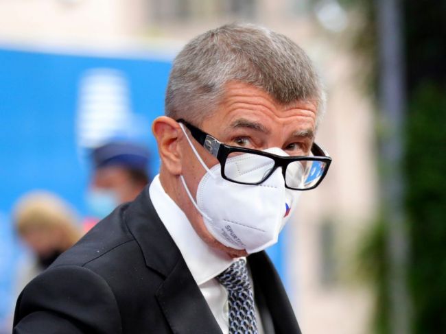 Česko môže začať očkovať proti koronavírusu 27. decembra, tvrdí premiér Babiš
