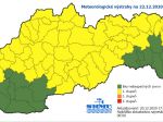 SHMÚ upozorňuje na poľadovicu a hmlu na väčšine Slovenska