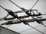 Námraza komplikuje dodávky elektriny, obce zaznamenali problémy
