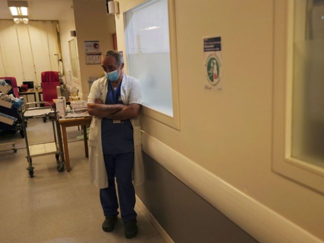 Francúzsko sa odmení prisťahovalcom v prvej línii boja udelením občianstva