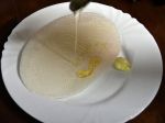 Oblátky, med a cesnak symbolizovali dobrotu, srdečnosť, zdravie a prosperitu