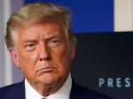 Snemovňa v USA odhlasovala zvýšenie finančnej pomoci Američanom na 2000 USD