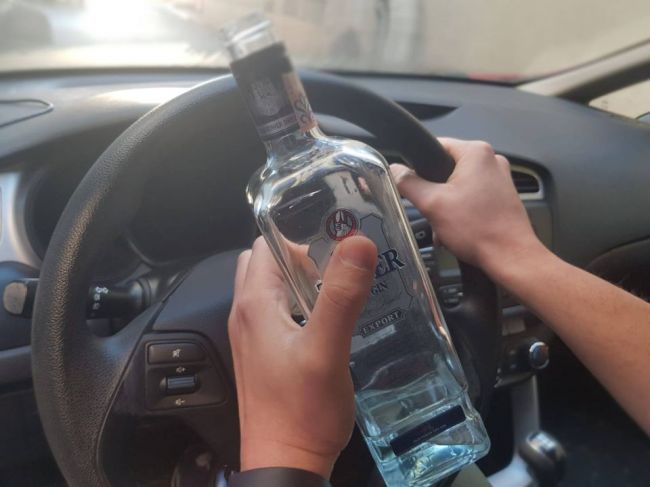 Polícia pri kontrole vo Svätom Jure namerala mladému šoférovi vyše 2,5 promile
