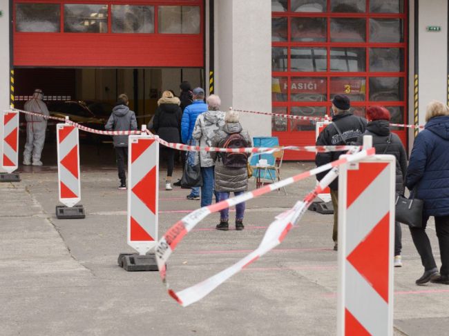 Nitra chce čo najskôr plošne testovať, testy získa zo štátnych hmotných rezerv
