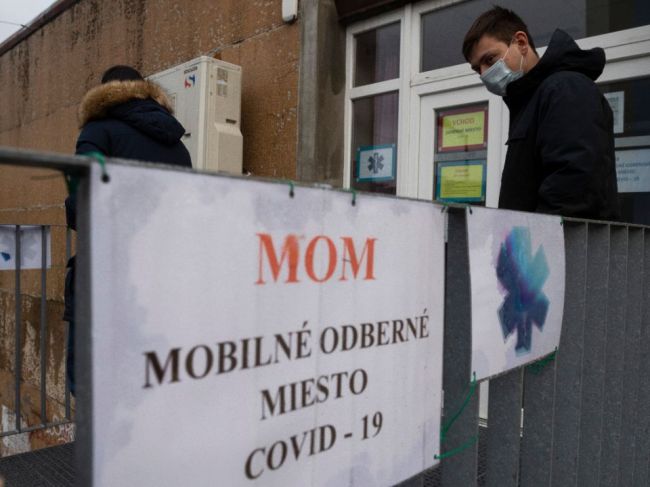 V utorok bolo potvrdených 54 nových úmrtí v súvislosti s ochorením COVID-19