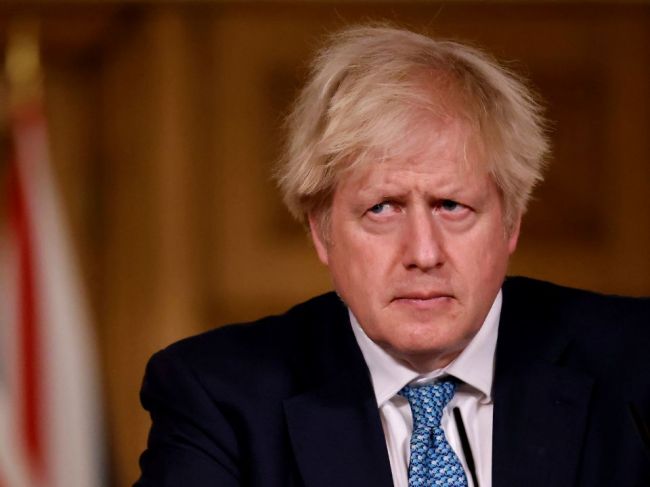 Boris Johnson odsúdil Trumpovo podnecovanie pochodu na Kapitol