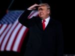 Väčšina Američanov je za okamžité odvolanie Trumpa