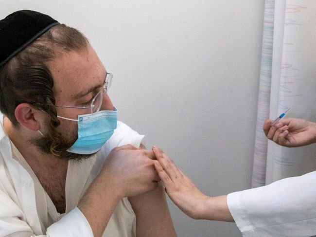 Izrael zaočkoval voči koronavírusu už 20 percent obyvateľov
