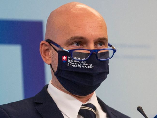 Gröhling: Od 18.1. by sme chceli otvoriť aspoň prvé a druhé ročníky ZŠ