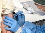 Môže vakcína spôsobiť ochorenie COVID-19? Odpovedá ministerstvo zdravotníctva