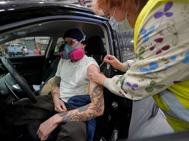 Spojené štáty zaočkovali prvou dávkou vakcíny už vyše desať miliónov ľudí