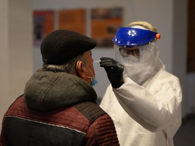 V Nitre bude na plošnom testovaní k dispozícii 42 odberných miest