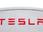 Tesla začala s dodávkami Modelu Y zo závodu v Šanghaji čínskym zákazníkom