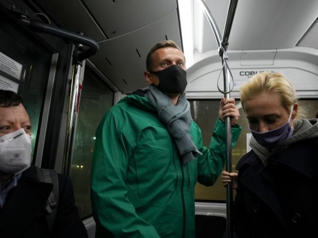Europoslanci chcú sankcie EÚ aj pre osoby zodpovedné za zadržanie Navaľného