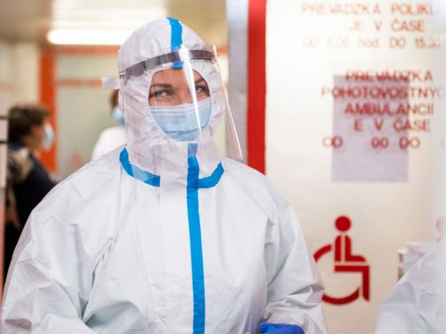 Video: Dominika Cibulková si odpykala trest za prednostnú vakcínu. Takto vyzeral jej deň