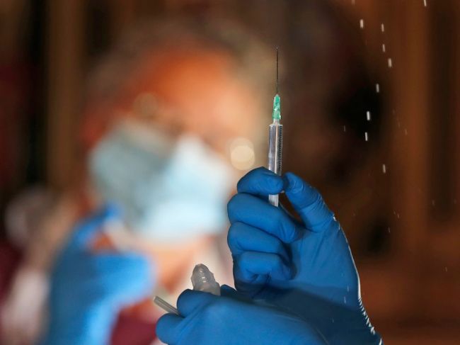 Ktorý variant koronavírusu je najnebezpečnejší? Tento môže oslabiť účinnosť vakcín
