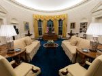 Biden tvrdí, že Trump mu v Oválnej pracovni zanechal "veľmi veľkorysý" list