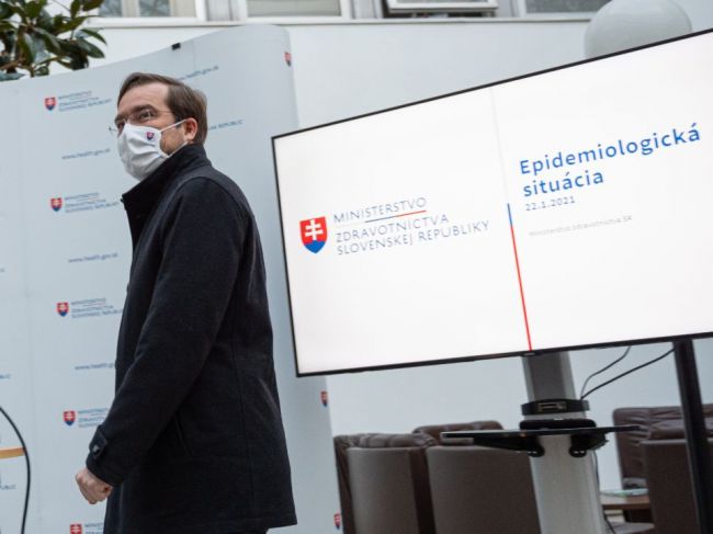 Epidemiologická situácia na Slovensku sa zlepšuje, Krajčí hovorí aj o uvoľňovaní opatrení