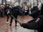 Rusko protestovalo na ambasáde USA za podporu demonštrácií za Navaľného